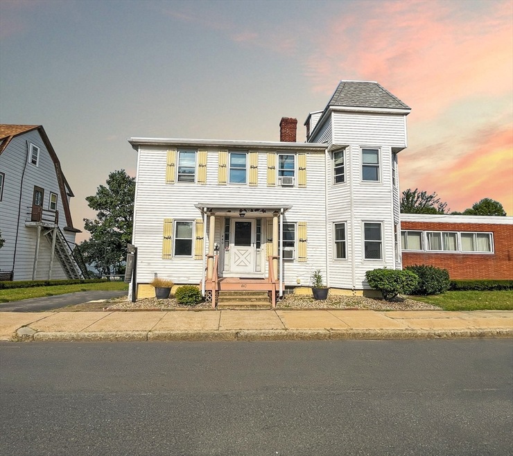 440 Pleasant St unit 440, Winthrop, MA 02152 - photo 1