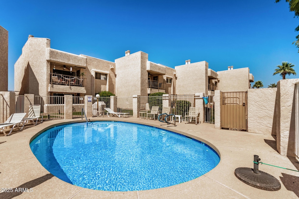 7061 E Broadway Rd unit 48, Mesa, AZ 85208 - photo 1