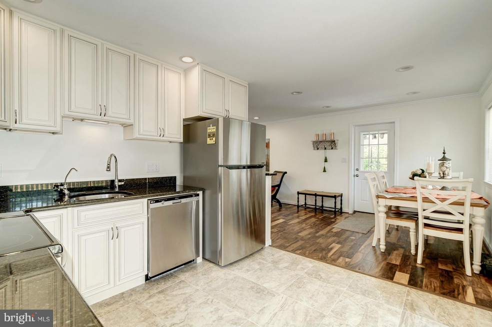 8816 Lagrange St, Lorton, VA 22079 - photo 1