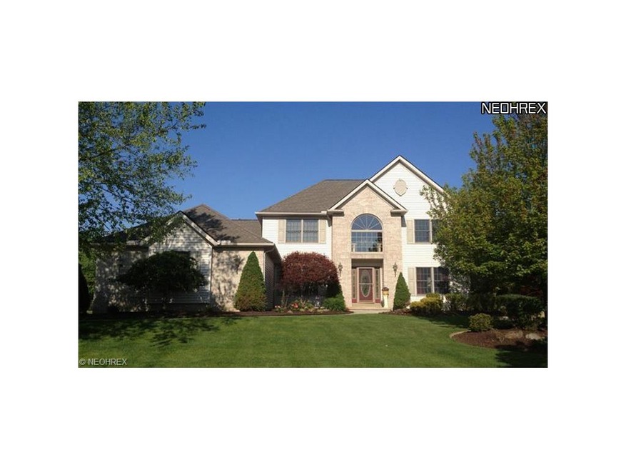 9592 Amberwood Ct, Broadview Heights, OH 44147 - photo 1