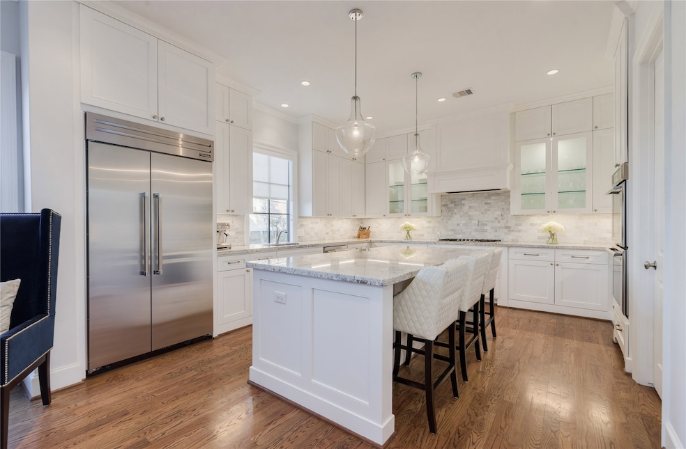 1701 Michigan St, Houston, TX 77006 - photo 1