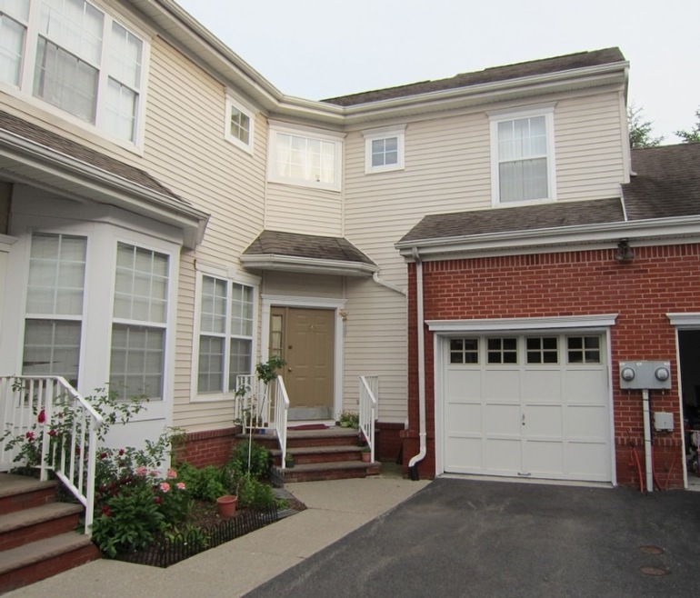 63 Albert Ct unit 63, Parsippany, NJ 07054 - photo 1