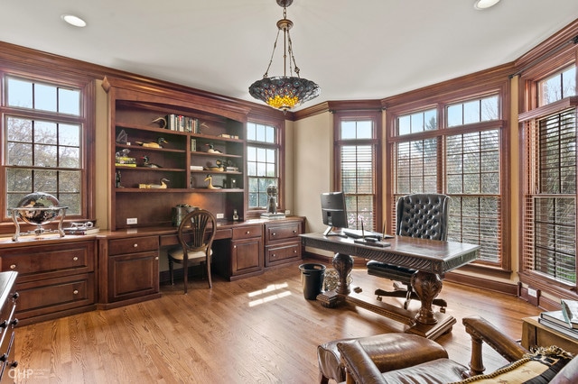 1316 Calvin Ct, Naperville, IL 60540 - photo 1