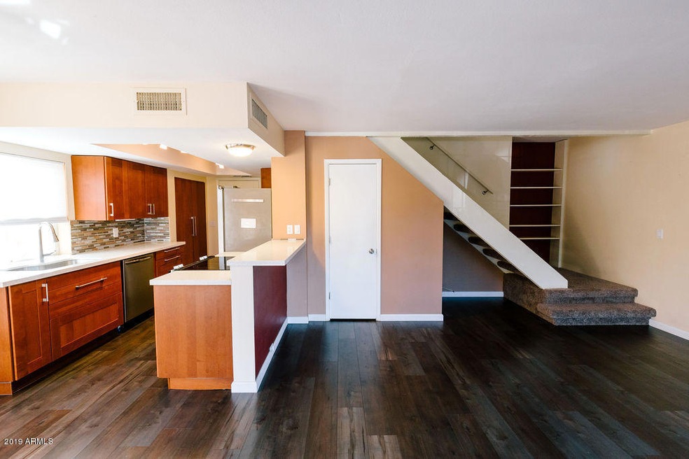 10432 N 10th St unit 3, Phoenix, AZ 85020 - photo 1