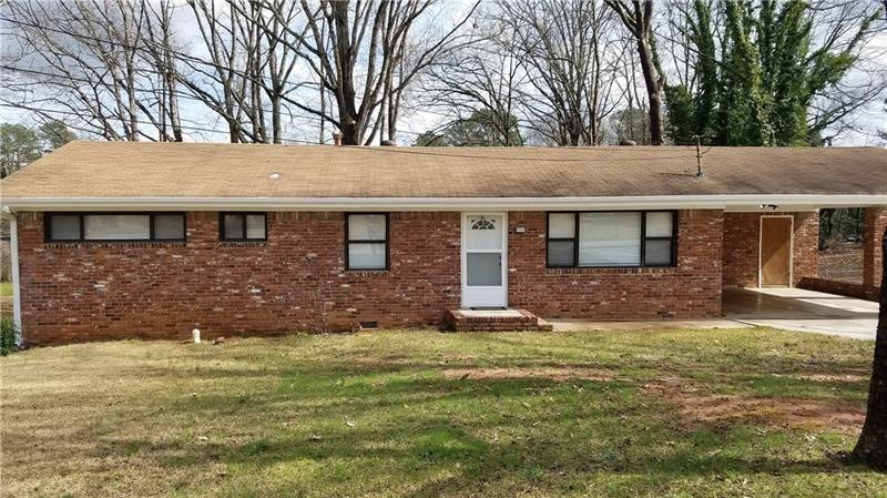 6524 Debbie Sue Ln, Morrow, GA 30260 - photo 1