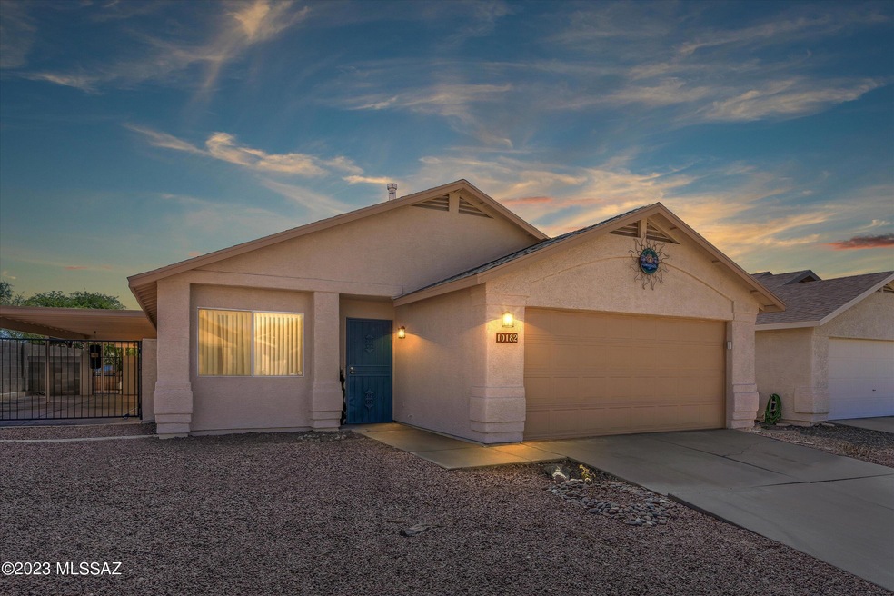 01-Front Exterior @ Twilight