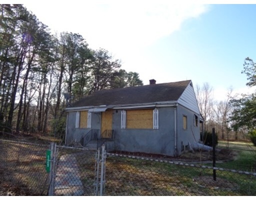 129 Cardinal St, Indian Orchard, MA 01151 - photo 1