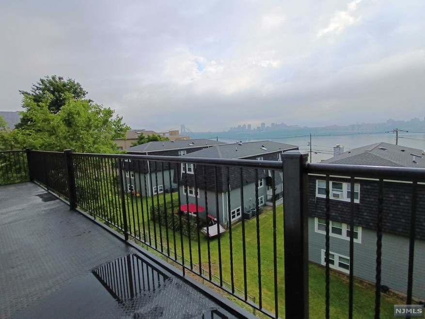 87 Myrtle Ave unit 3, Edgewater, NJ 07020 - photo 1