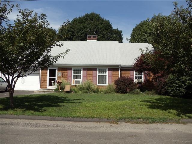 415 Housatonic Ave, Stratford, CT 06615 - photo 1