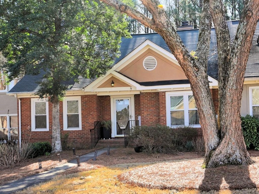 712 Olde Towne Ln, Marietta, GA 30068 - photo 1