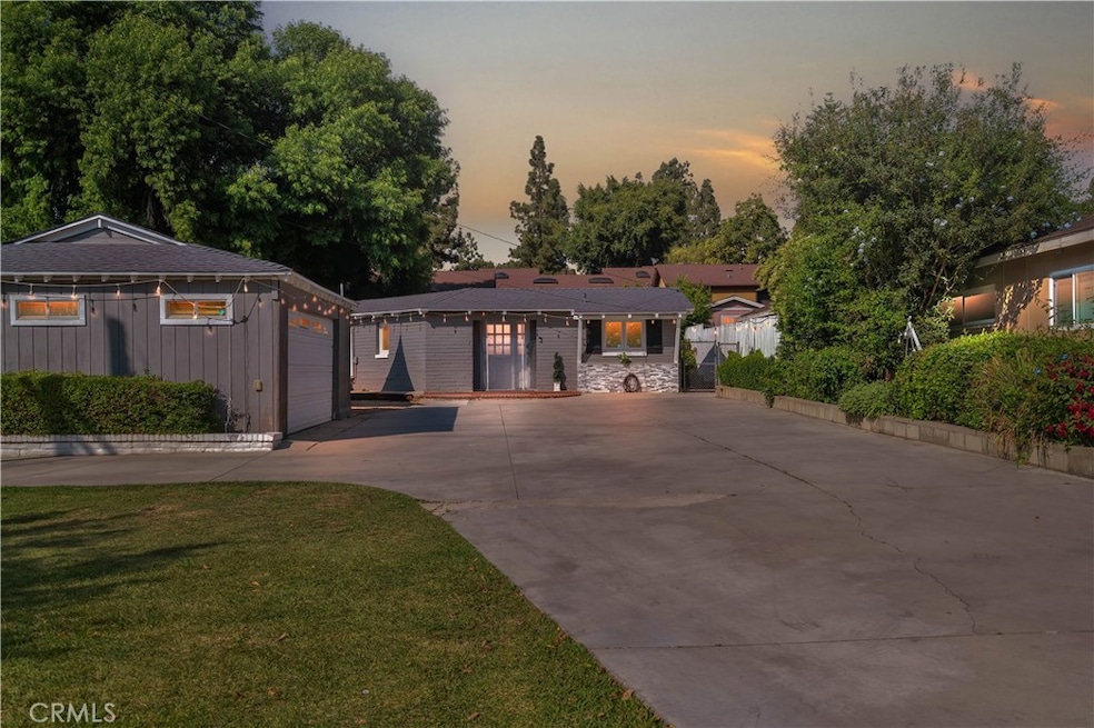 Sold $1,035,000 • Co-Listing Agent