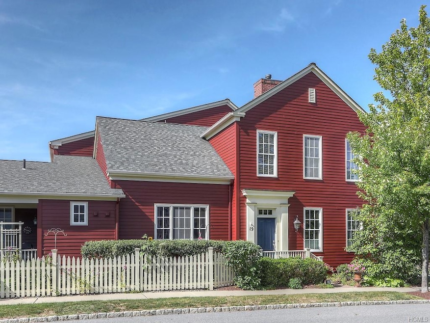 19 Hudson St, Warwick, NY 10990 - photo 1