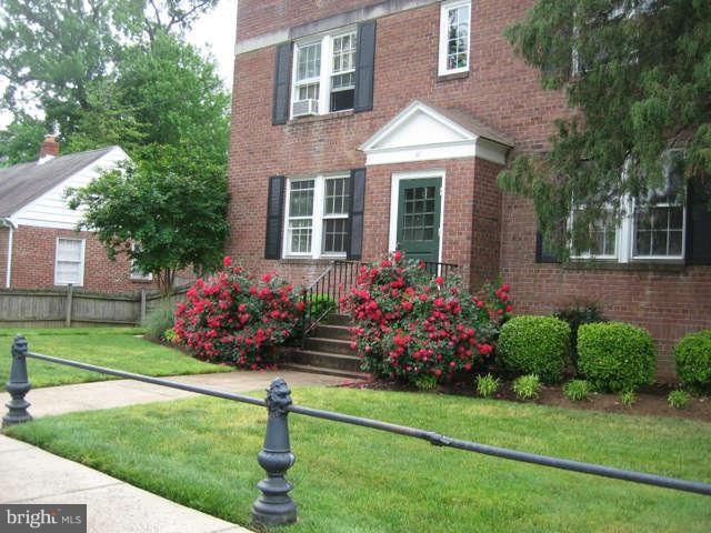 11 E Custis Ave unit 21, Alexandria, VA 22301 - photo 1