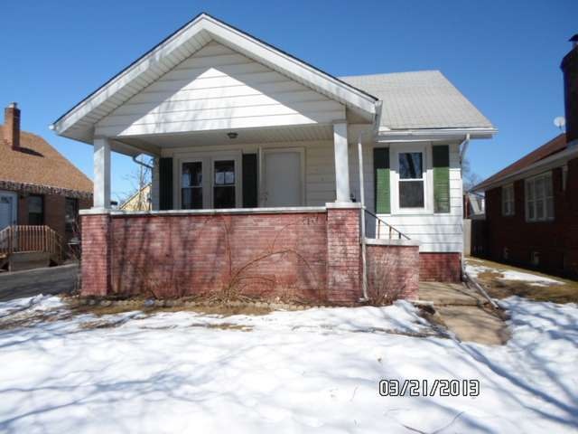 2026 Lloyd Ave, Waukegan, IL 60085 - photo 1