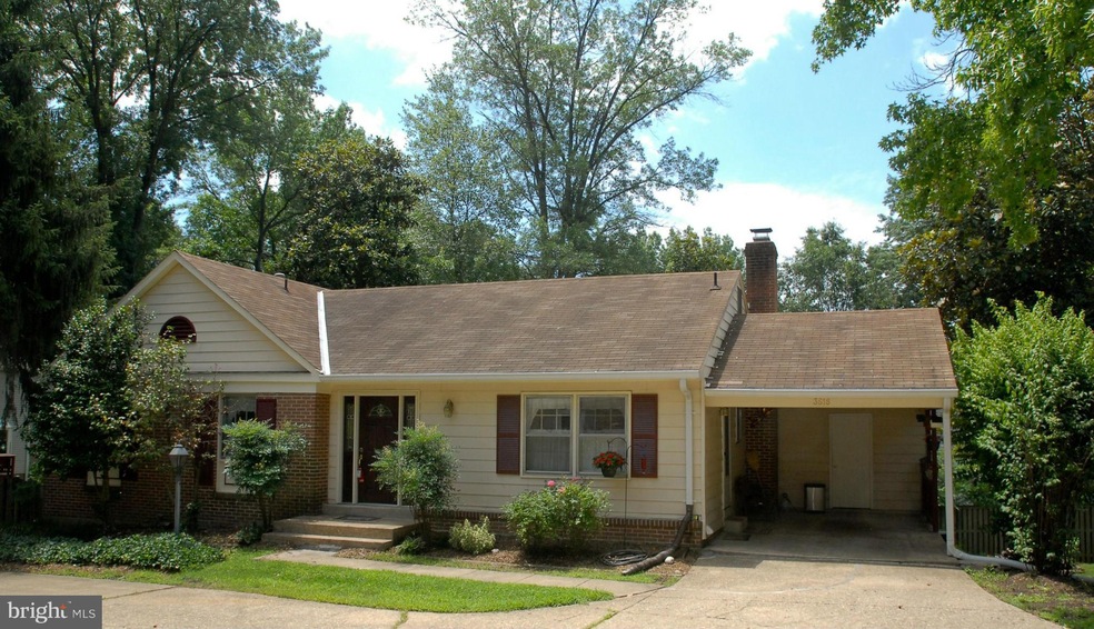 3818 Cobblestone Ct, Alexandria, VA 22306 - photo 1