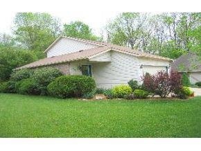 801 W Rosewood Dr, Bloomington, IN 47404 - photo 1