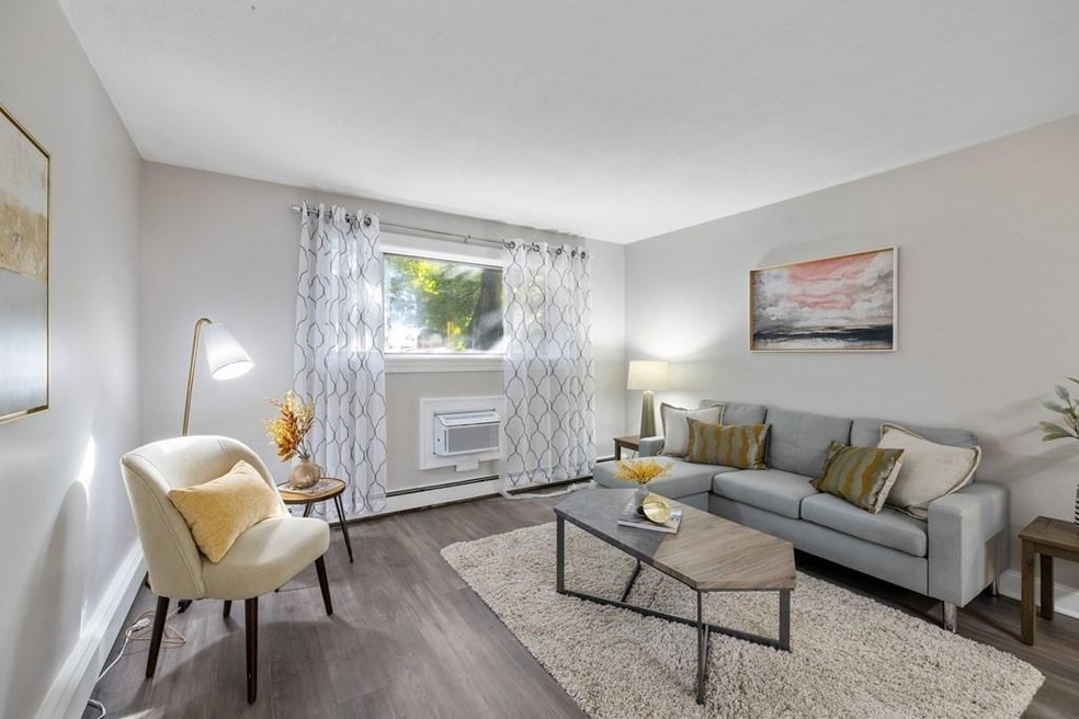 10 Riverside St unit 1-4, Watertown, MA 02472 - photo 1