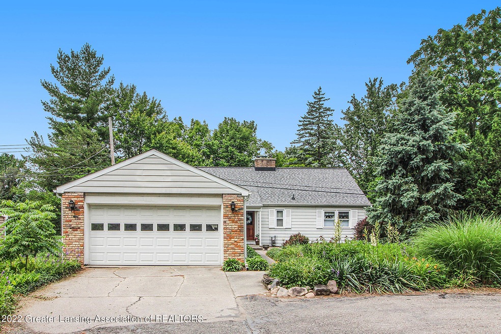 1121 N Waverly Rd, Lansing, MI 48917 - photo 1