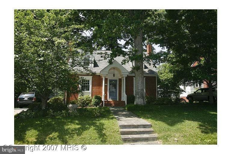4945 26th St N, Arlington, VA 22207 - photo 1