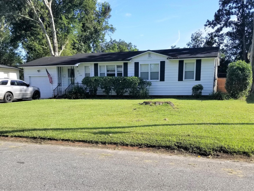 5320 Yerkes St, Jacksonville, FL 32205 - photo 1