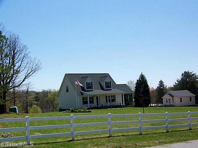 184 Liles Ln, Statesville, NC 28625 - photo 1