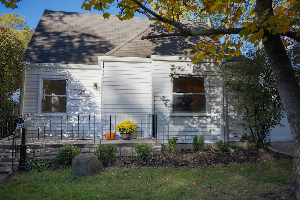 Under Contract $300,000