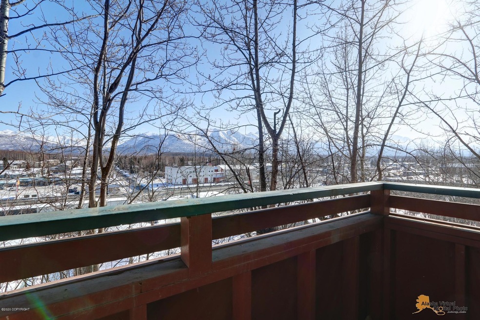 Sweeping mtn views