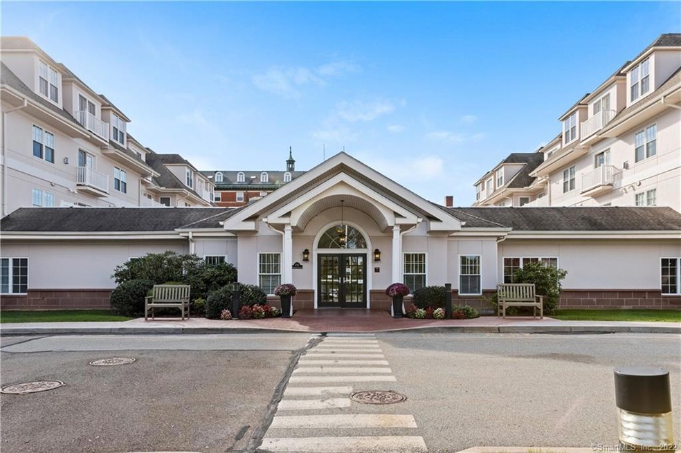 237 Fern St unit 103, West Hartford, CT 06119 - photo 1