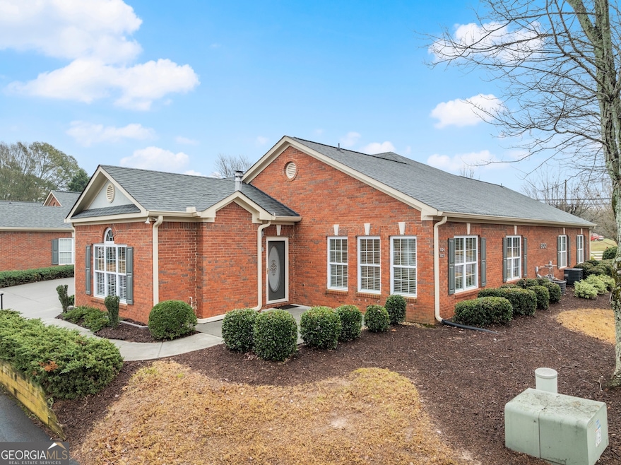 119 Holiday Rd unit 603, Buford, GA 30518 - photo 1