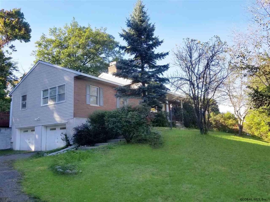 23 McDonald Ln, Rensselaer, NY 12144 - photo 1