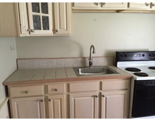 117 Spring St unit 1, Hanson, MA 02341 - photo 1