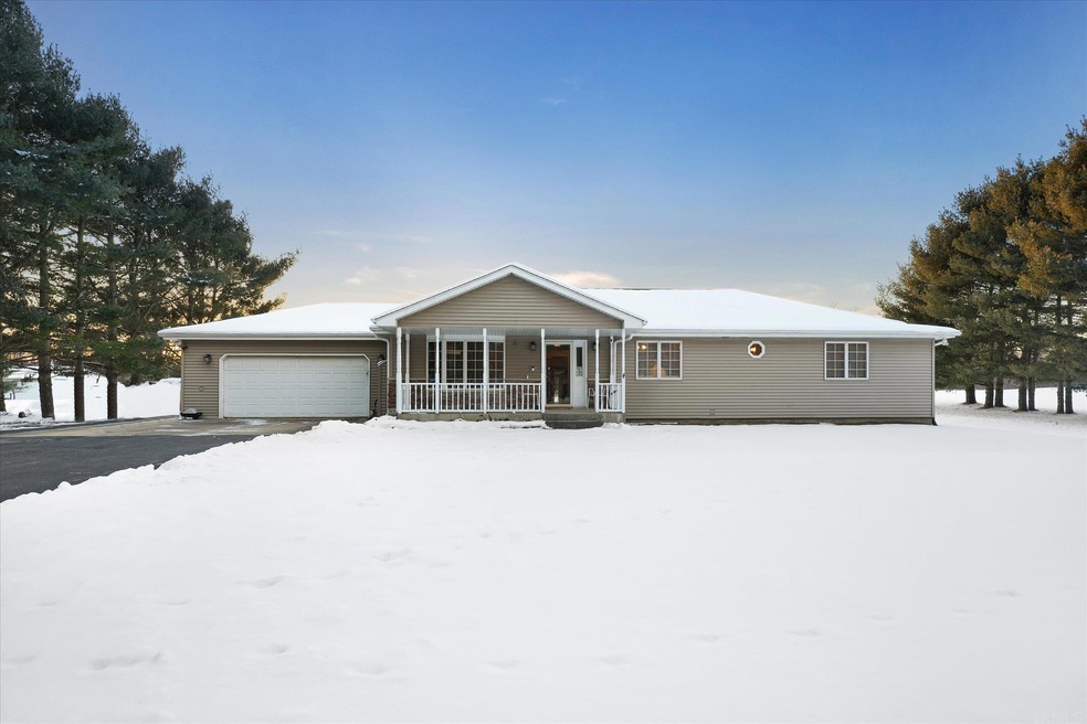 5784 N 425 E, Rolling Prairie, IN 46371 - photo 1