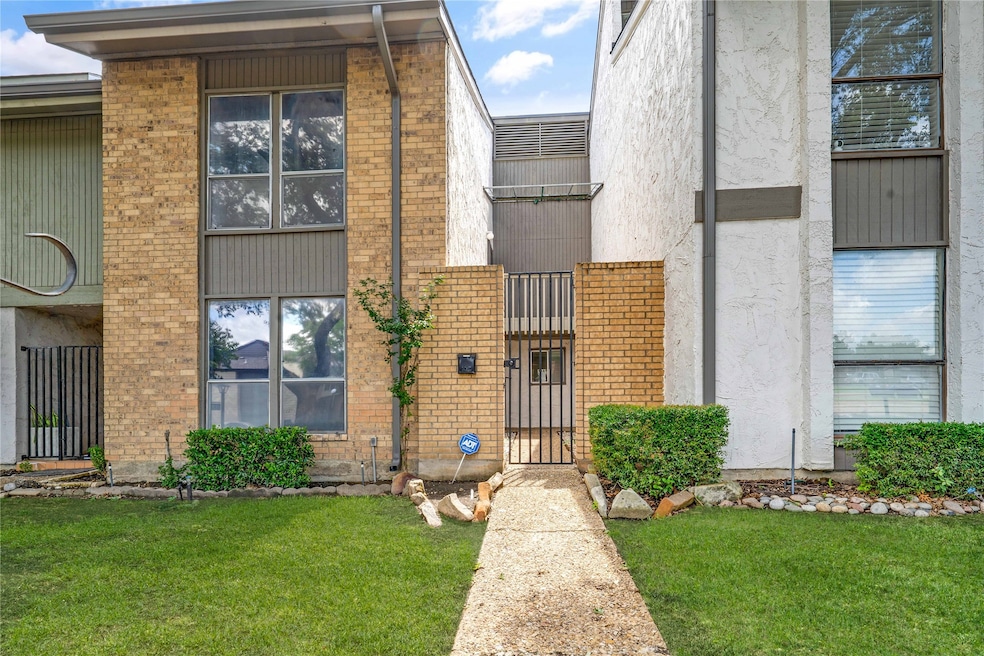 Sold • Co-Listing Agent