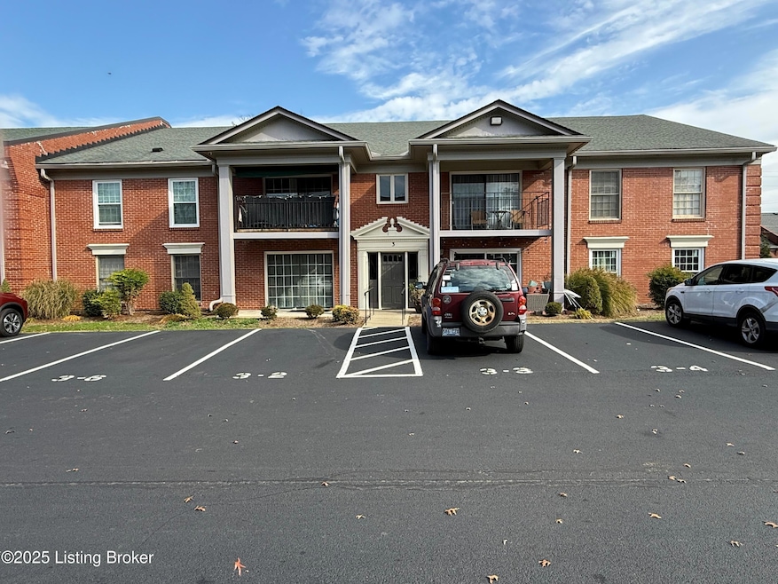 3 Dupont Way, Louisville, KY 40207 - photo 1