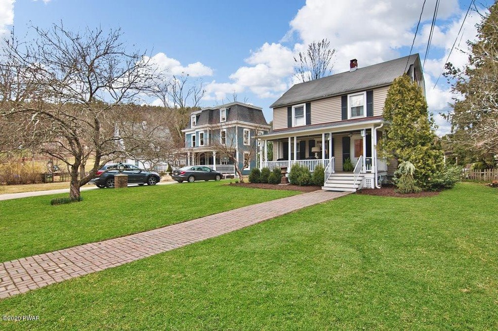 303 W High St, Milford, PA 18337 - photo 1