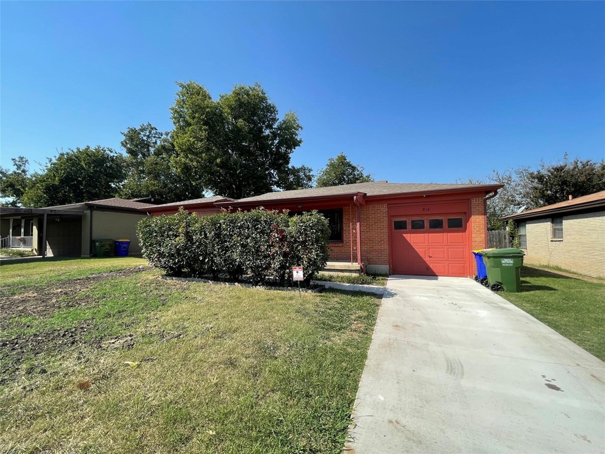 816 Ala Dr, Fort Worth, TX 76108 - photo 1