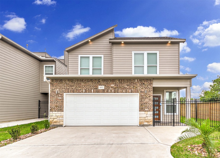 4002 Weslow St, Houston, TX 77087 - photo 1