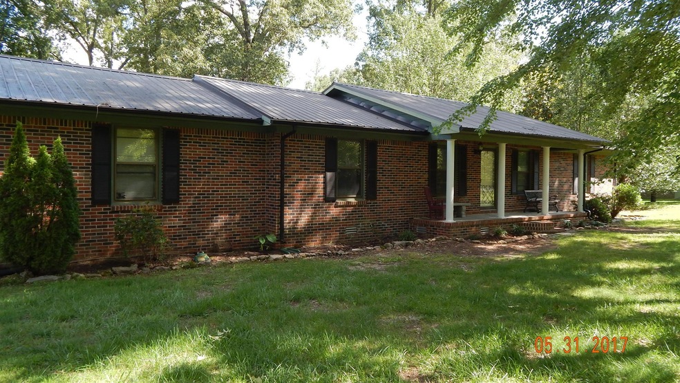 Welcome to 413 Circle Drive, Manchester, TN! 