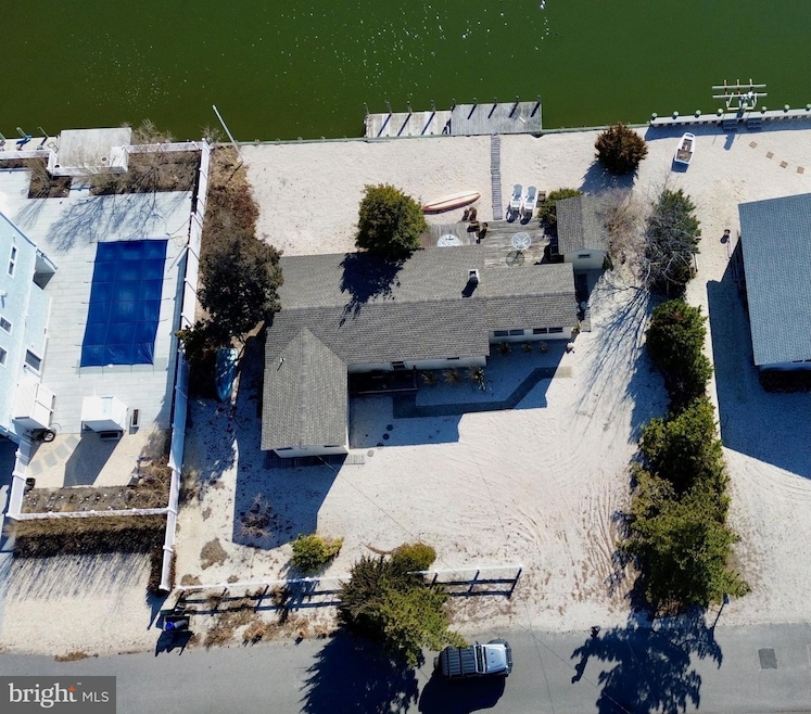 Under Contract $2,425,000