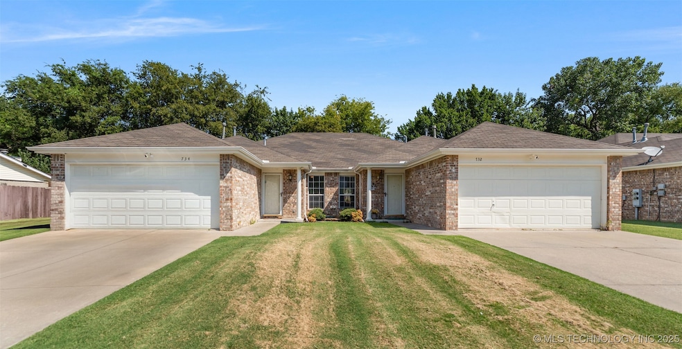 734 W El Paso St, Broken Arrow, OK 74012 - photo 1