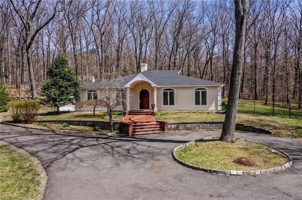 11 Plumtrees Rd, Newtown, CT 06470 - photo 1