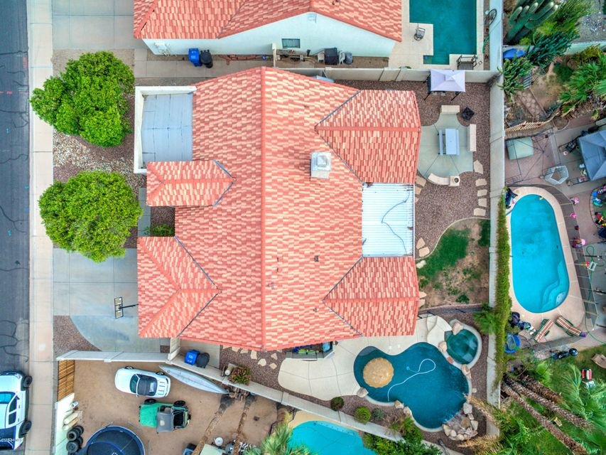 Huge Lot with Pool!