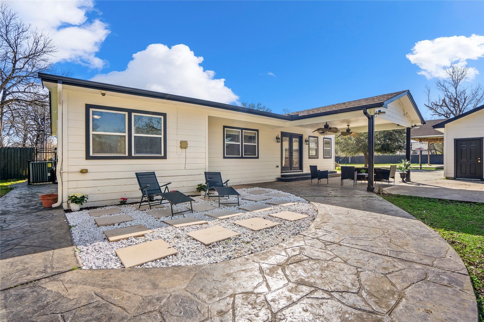 9311 Lanewood Dr, Houston, TX 77016 - photo 1