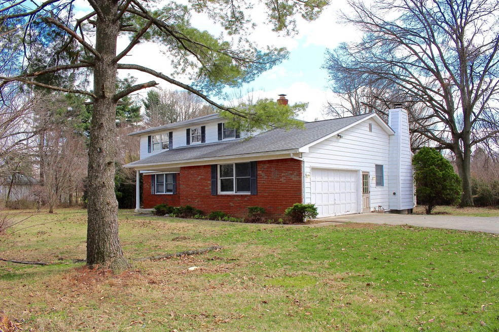 1843 W Case Rd, Columbus, OH 43235 - photo 1