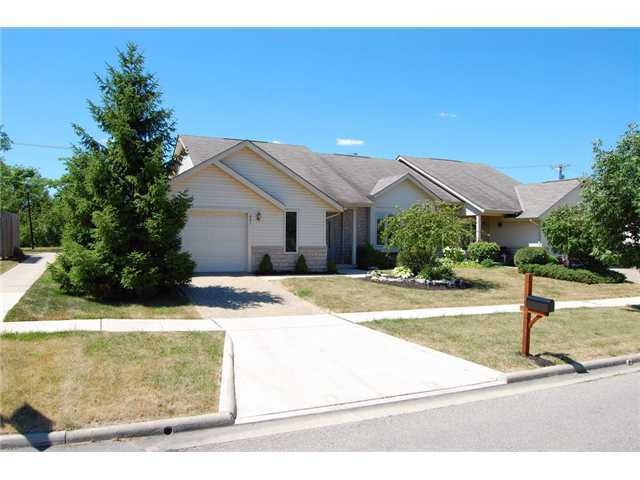401 Terrace Dr, Marysville, OH 43040 - photo 1