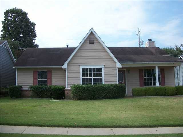 7069 Brady Hill Dr, Cordova, TN 38018 - photo 1