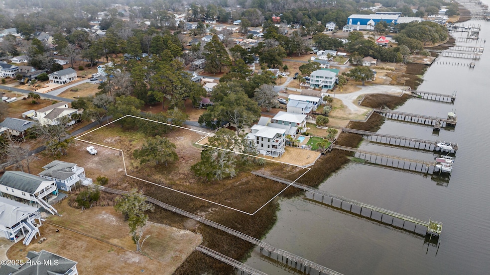2016 Camelot Drive SW OIB