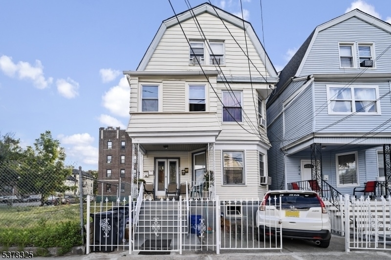 352 N 7th St, Newark, NJ 07107 - photo 1