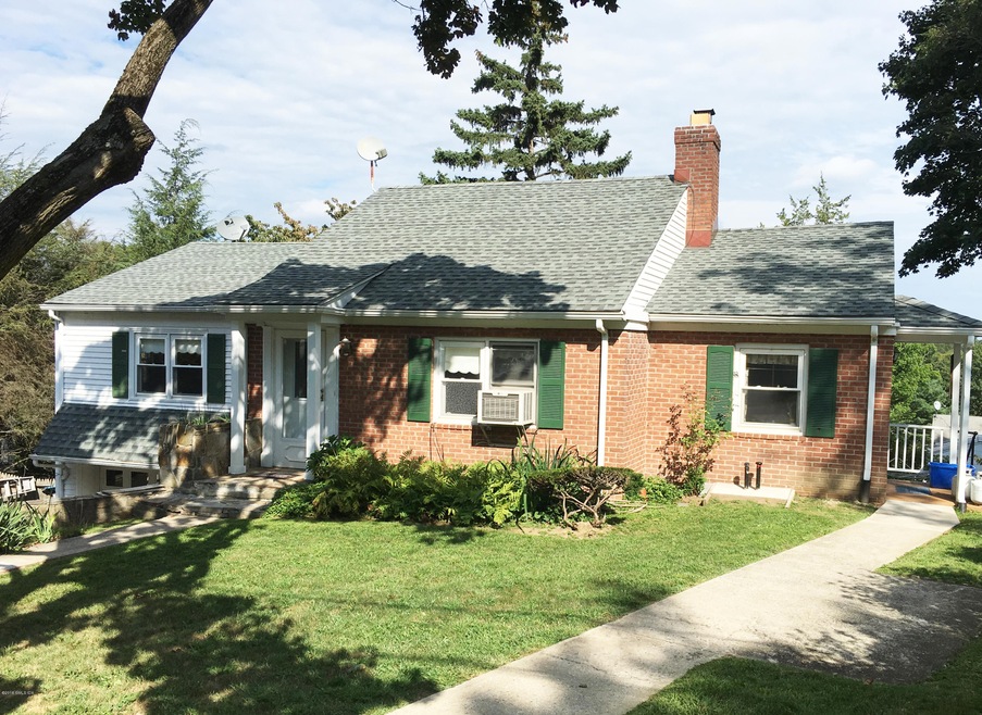 32 Bishop Dr S, Greenwich, CT 06831 - photo 1