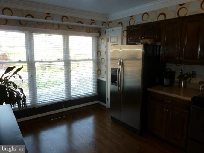 1527 Templeton Place, Rockville, MD 20852 - photo 1